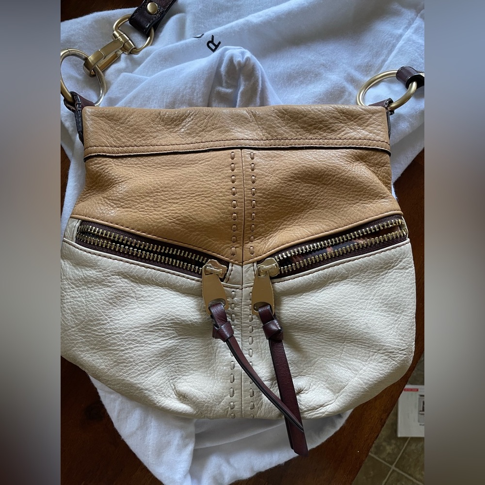 B Makowsky purse